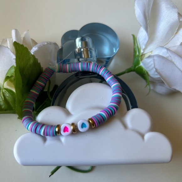 Winter Berry Wonder Handmade Bracelet - Picture 1 of 3